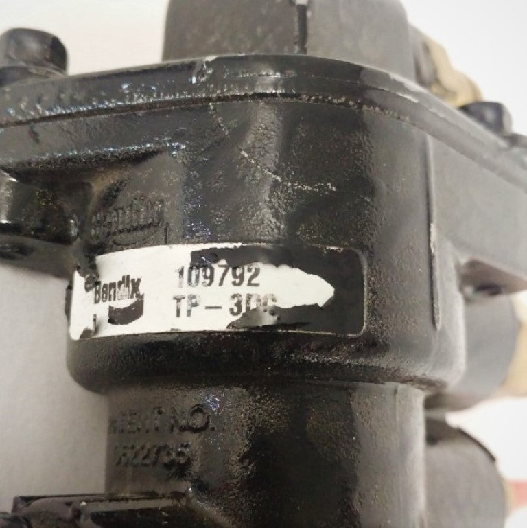 Damaged Bendix Tractor Protection Control Valve - P/N: 109792