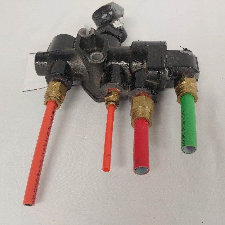 Damaged Bendix Tractor Protection Control Valve - P/N: 109792