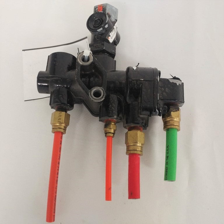 Damaged Bendix Tractor Protection Control Valve - P/N: 109792