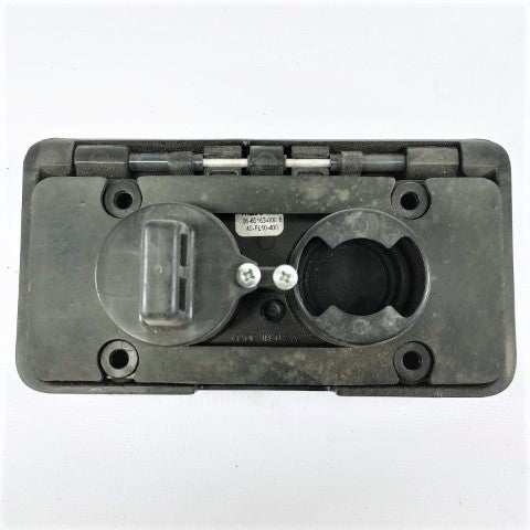 Cascadia Receptacle Service Entry For Block Heater P/N: 06-65163-000 (4017857298518)