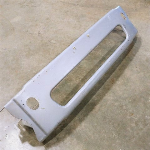 Damaged Freighliner M2 Bumper Assembly-CTR,PTD,LIC PLT P/N: A21-28386-017 (4574081679446)