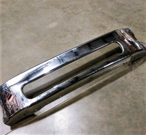 Damaged Freightliner M2 Chrome Bumper, LIC PLT P/N: A21-28177-003 (4575372083286)