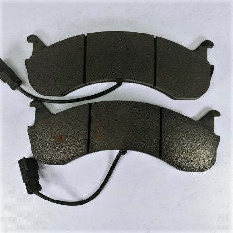 Set Of 2, Disc Brake Pads with Wear Sensor Indicator - 66MM P/N  HX-402-EE (4578937602134)
