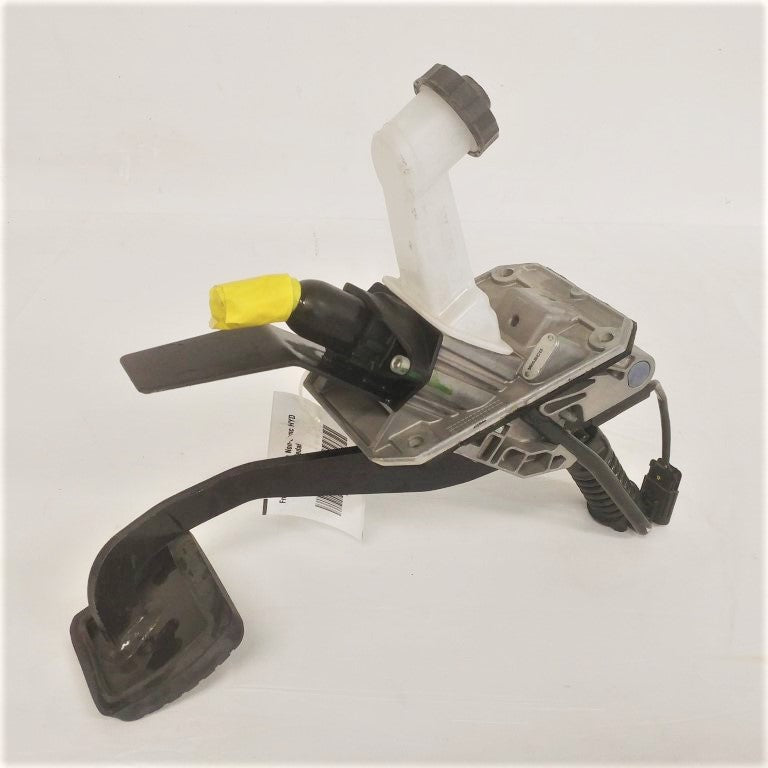 Freightliner Wabco OCS Non-Sync Hydraulic Clutch Pedal - P/N  A02-14079-000 (6732488310870)