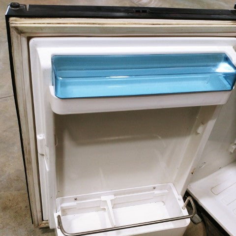 Dometic CoolMatic CR-50 Truck Refrigerator M/N  CR-0050 TFP3 (4613032280150)