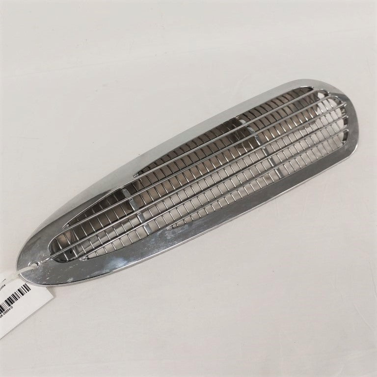 Damaged Freightliner M2 Chrome Intake Grille - P/N: 17-14836-004 (6746298253398)