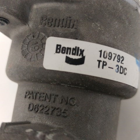 Used Bendix TP-3DC Tractor Protection Control Valve- P/N: 109792 (6569949560918)