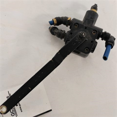 Used Hendricks Rear Suspension Height Control Leveling Valve - P/N  16-14318-000 (3939497836630)