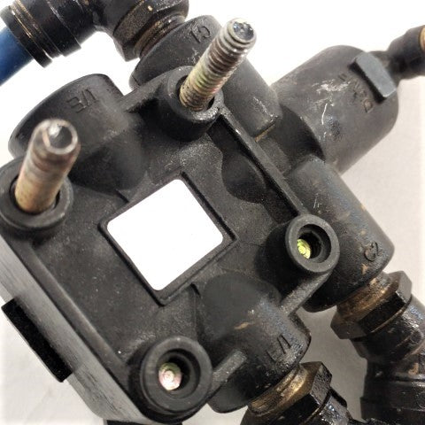 Used Hendricks Rear Suspension Height Control Leveling Valve - P/N  16-14318-000 (3939497836630)