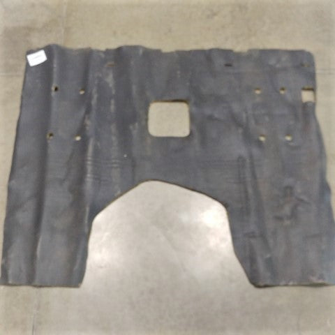 Used FL 113 Cascadia Manual, LH &  RH Seats Floor Cover - P/N  W18-00666-001 (6577902551126)