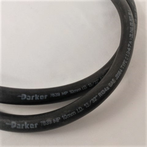 Freightliner 68.9" #8 A/C Hose - P/N: A22-64926-007 (6583000825942)