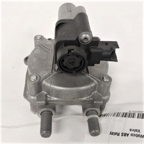 Damaged Wabco ABS Relay Valve - P/N  976 200 100 0 / 9762001000 (6747196620886)