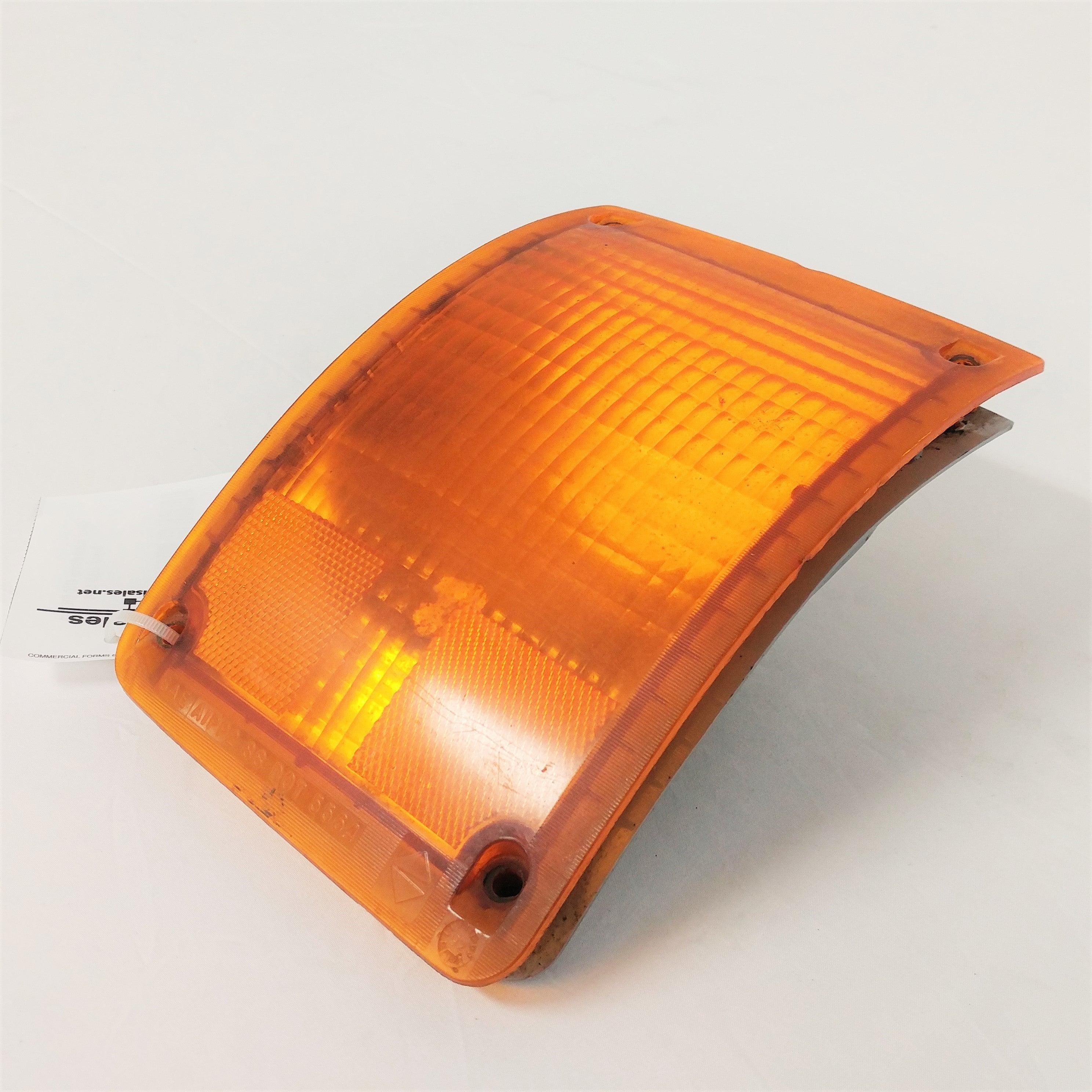 Used International 4700 RH Turn Signal Light Lens - P/N  1661762C93 (6772627996758)