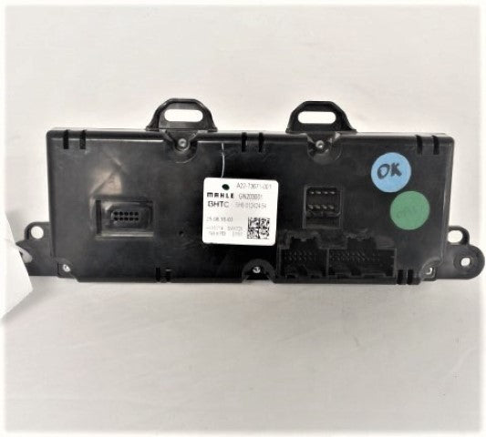 Used Freightliner Main Sleeper HVAC Control - P/N   A22-73671-001 (6604092637270)