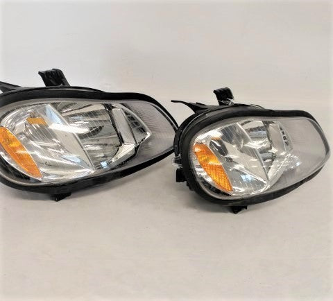 *Parts Only w/o Bulb Set of 2* FLN M2 RH Headlamps - P/N: A06-75732-004 (6601747628118)