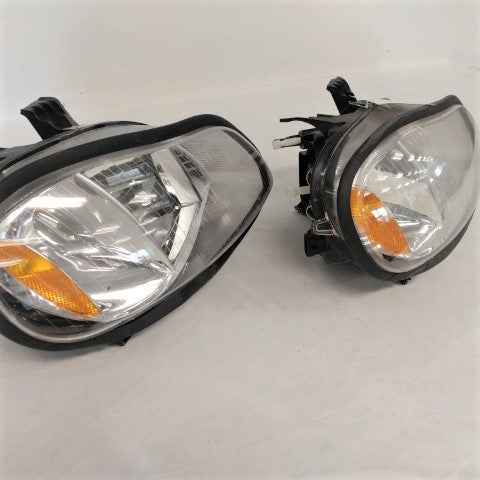 *Parts Only w/o Bulb Set of 2* FLN M2 RH Headlamps - P/N: A06-75732-004 (6601747628118)