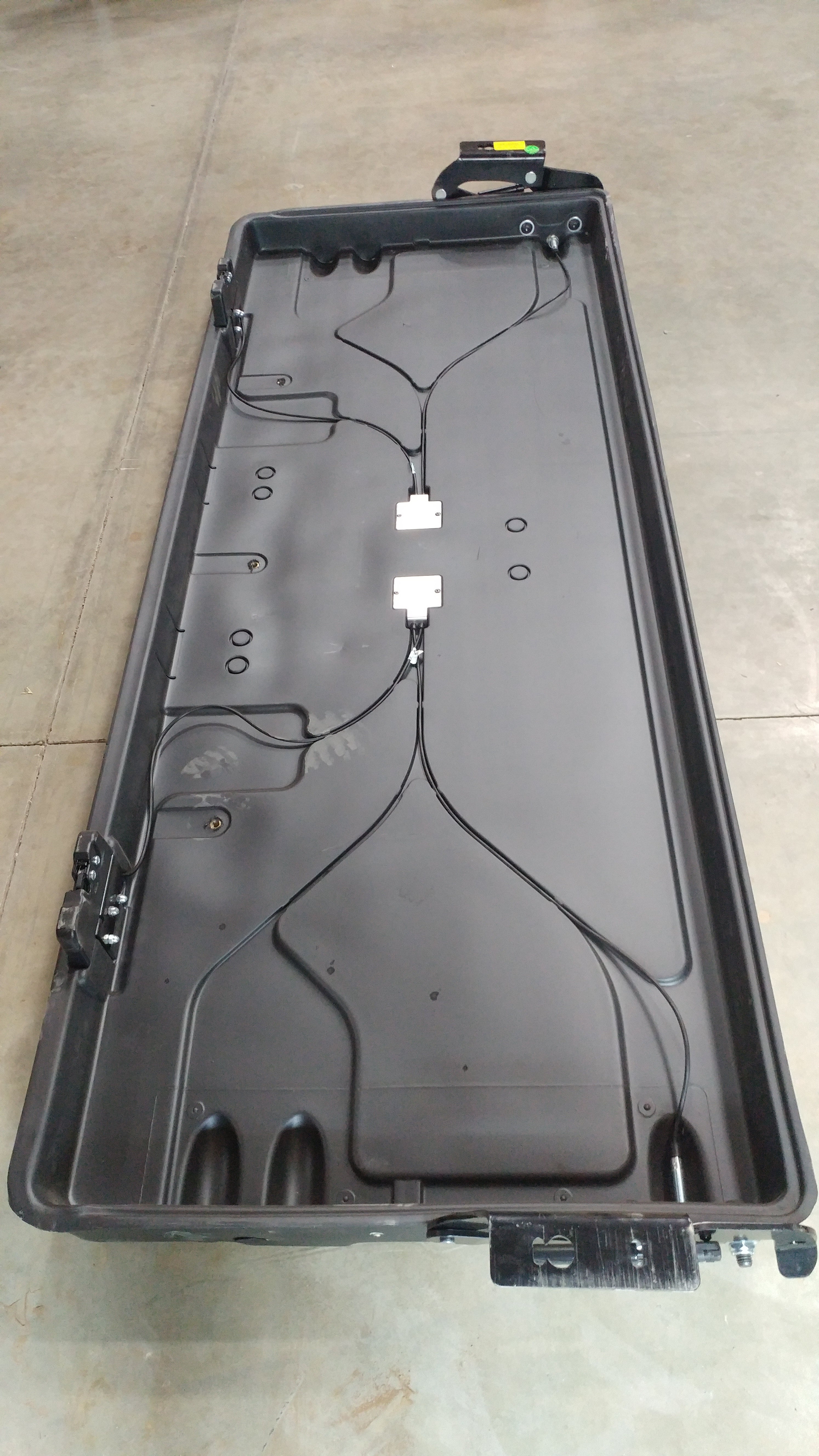 Freightliner Upper Bunk with Restraint - 38N, - Some Damage - A18-71037-003 (3966675517526)