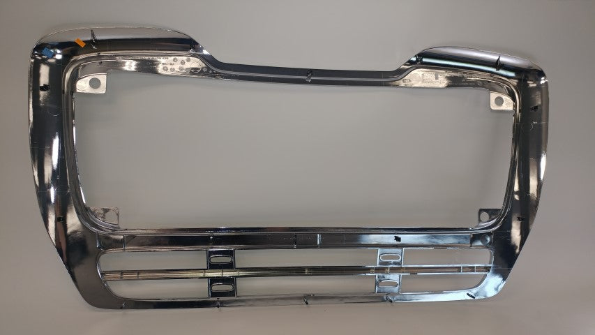 Freightliner M2 112 Chrome Plastic Grille Surround A17-15685-000, A17-15685-002 (3939746611286)