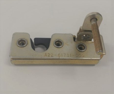 Freightliner Baggage Access Door Latch by Eberhard Mfg Co - P/N: A22-61731-000 (4028950478934)