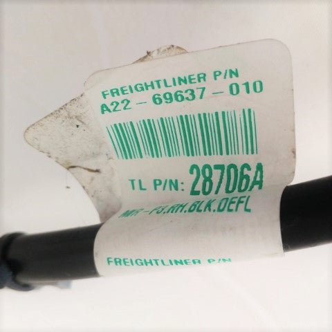 Freightliner Cascadia RH Black Mirror Assy - P/N  A22-69637-010 (5005720289366)