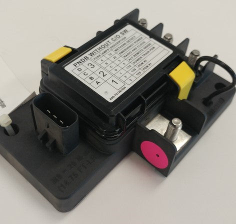 LITTELFUSE, FREIGHTLINER POWER HARNESS JUNCTION BOX W/O CUT-OFF--A06-72138-004 (4165391810646)