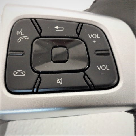 Freightliner Chrome Switch Leather Steering Wheel - P/N  A14-19802-002 (8005873041724)
