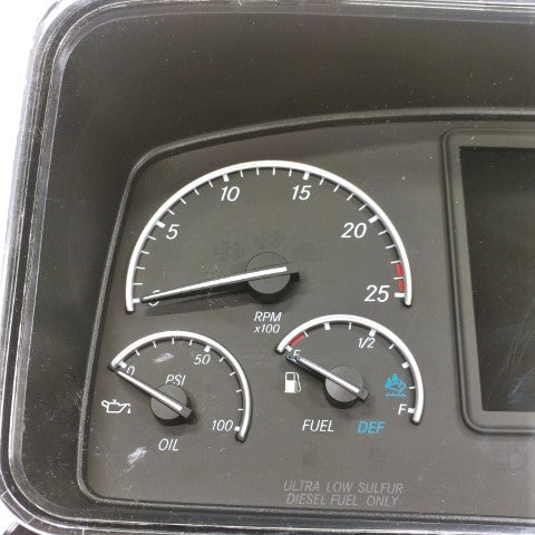 Freightliner Speedometer & Tach Cluster - km/h - P/N: A22-74911-111-B (4908903563350)