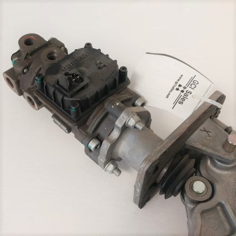 *Broken Connector* Wabco Stroke Valve Foot Brake Assy - P/N: A12-28393-000 (6639748022358)