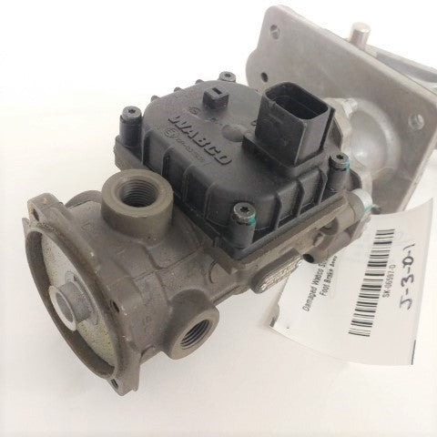 Damaged Wabco Stroke Valve Foot Brake Assy - P/N: A12-28393-000 (6640161488982)