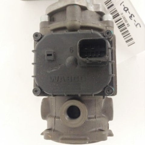 Damaged Wabco Stroke Valve Foot Brake Assy - P/N: A12-28393-000 (6640161488982)