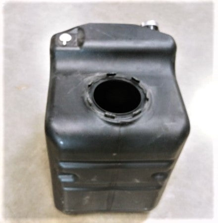 Freightliner 23-Gallon DEF Tank A04-27484-002 (4508142927958)