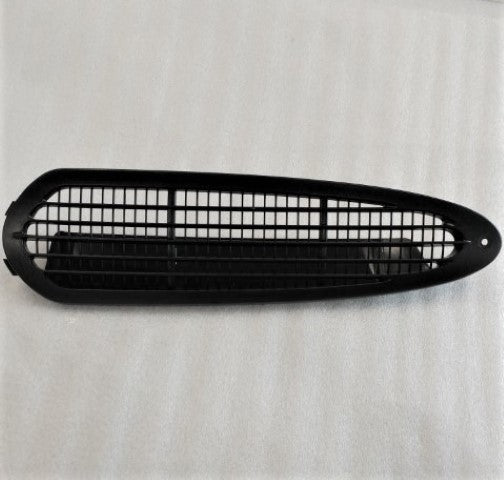 Freightliner M2 Intake Grille - P/N: 17-14809-010 (4937394749526)