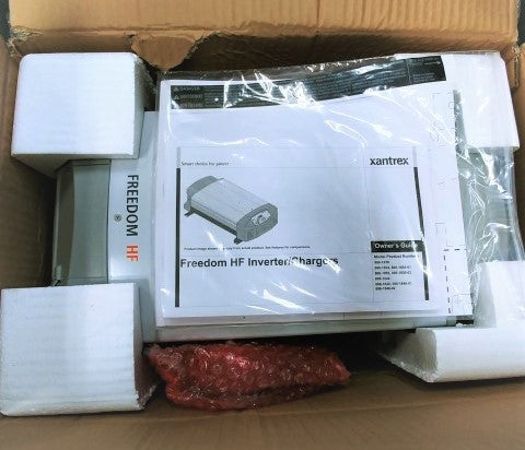 Xantrex Freedom HF 1055 DC to AC Power Inverter - Multi Stage Charger - 806-1054 (4342941122646)