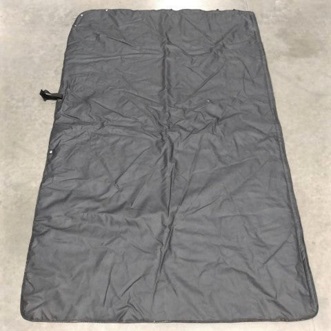 Freightliner RH Insulated XT Sleeper Curtain - P/N: A18-73372-003 (6664929837142)