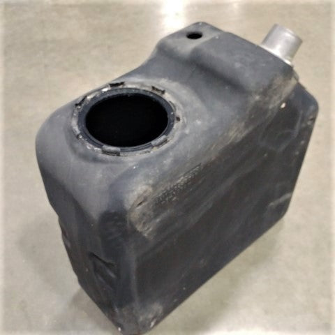 Freightliner 13-Gallon DEF Tank 04-26447-000 (4508151382102)