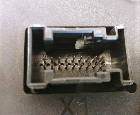 Freightliner 6-Gauge Instrument Cluster-km/h (Some Damage) - P/N  A22-75412-011 (4375335960662)