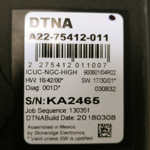 Freightliner 6-Gauge Instrument Cluster-km/h (Some Damage) - P/N  A22-75412-011 (4375335960662)