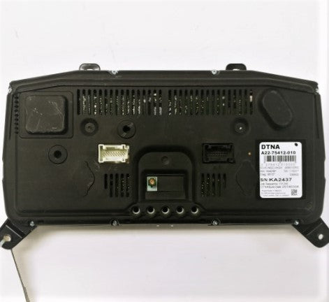 Damaged Freightliner 6-Gauge Instrument Cluster-km/h - P/N: A22-75412-010, 110 (4378350026838)
