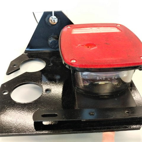 Damaged VSM LED Boxed Tail Lamp w/Mount Light - P/N: 06-84730-000 (4964725948502)