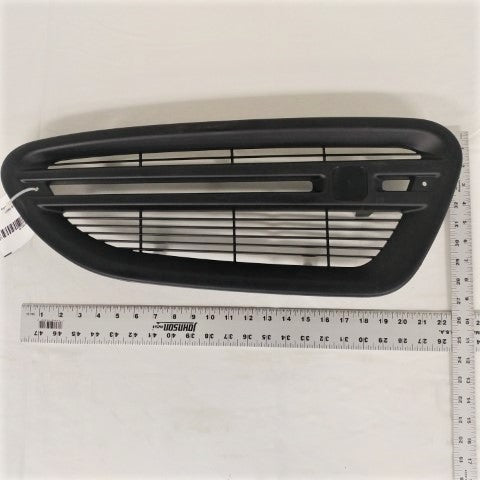 Freightliner Black Hood Mounted Air Intake Grille - P/N: 17-18878-000, A17-19088-000 (8026923237692)