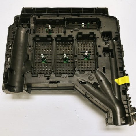 Freightliner Power Distribution Module VPDM Fuse Panel P/N: A06-90283-000. (4425815949398)