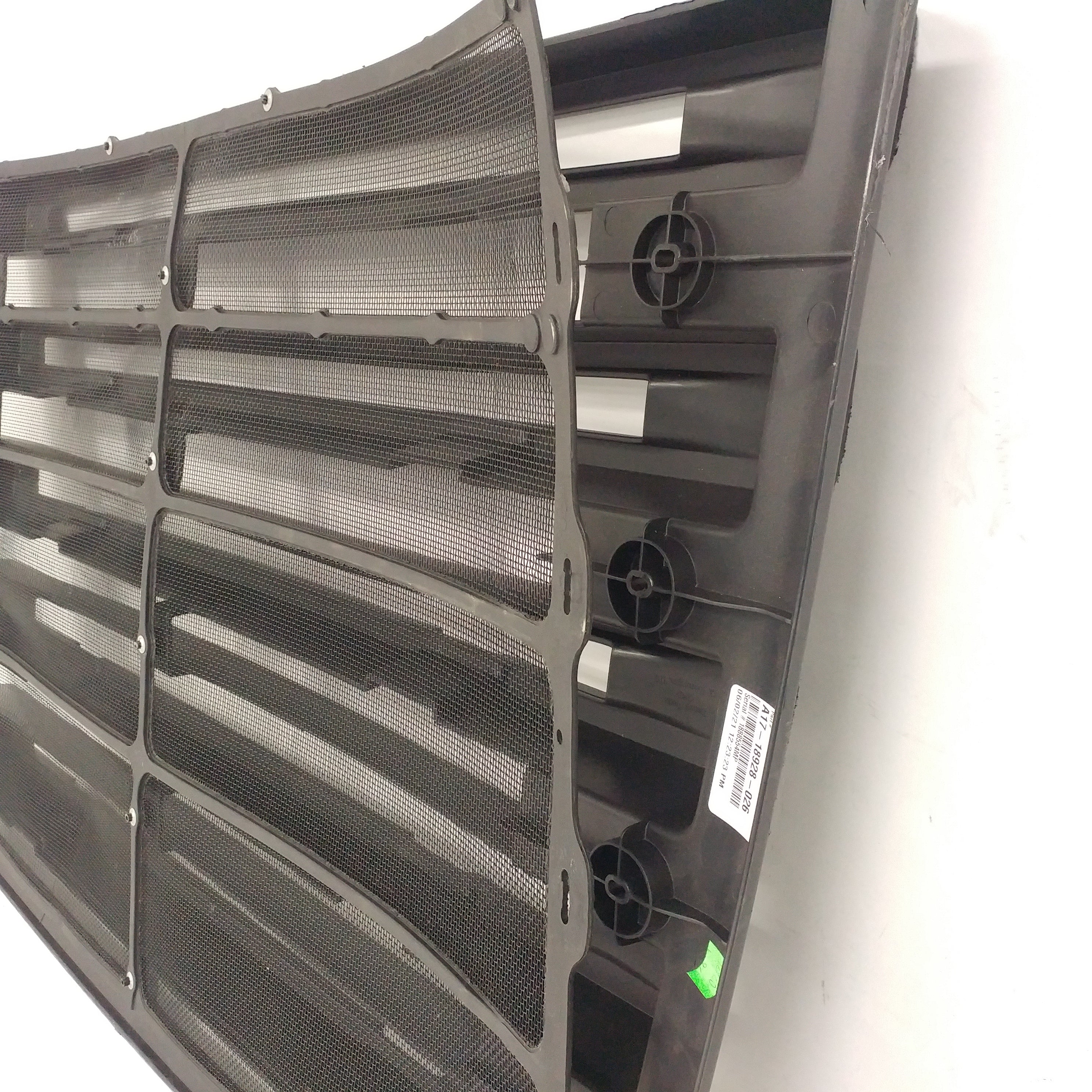 Used Freightliner Winter Front Radiator Mounted Grille - P/N: A17-18928-026 (6700463063126)