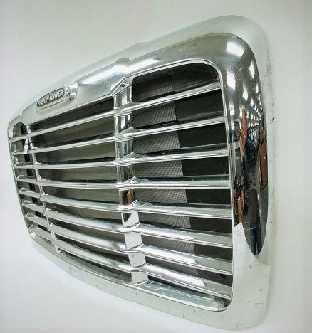 Freightliner Cascadia P3 OEM Chrome Grill Panel - P/N: 17-16026-002 (4442872381526)