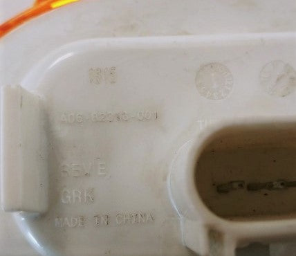 Freightliner LED Signal Turn Lamp *Broken* - P/N: A06-82313-001 (4474193707094)