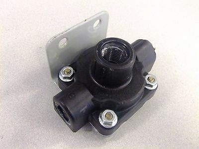 Bendix Brake Valve - P/N  T-5007239 (3965125132374)