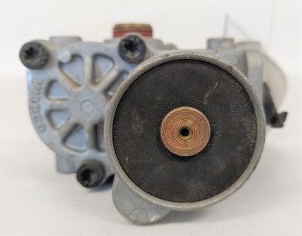 Damaged Wabco Modulator Valve - P/N: 472 195 078 0 (6633746956374)