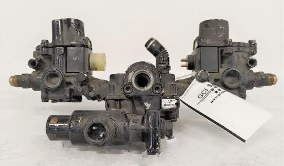 Used Wabco Antilock Brakes Modulator Valve Combo - P/N  472 500 221 0 (6636539773014)