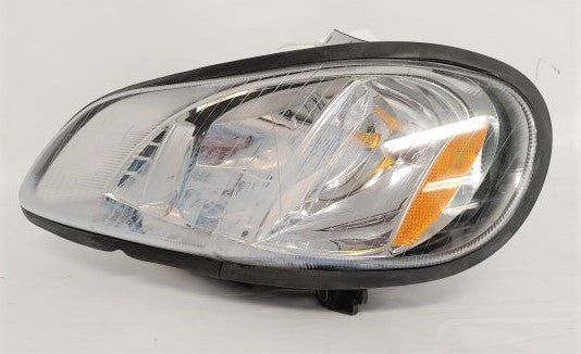 Damaged *Fogged Lens*  Freightliner M2 LH Headlamp - P/N  A06-75732-004 (6659327197270)