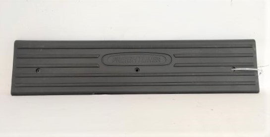 Freightliner Door Sill Cover - P/N 18-69143-000 (6674033770582)