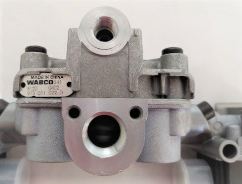 Wabco Antilock Brakes Modulator Valve - P/N 4725001230 (6740818657366)